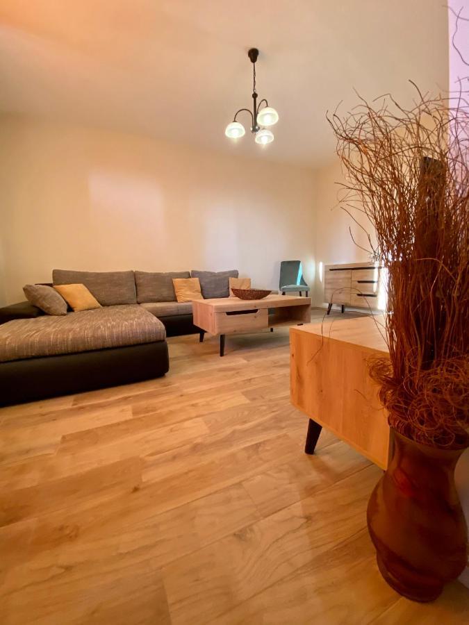 Apartment With Balcony And Free Parking Zadar Exterior foto